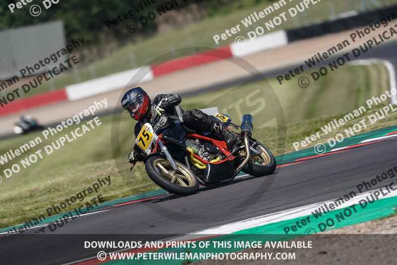 donington no limits trackday;donington park photographs;donington trackday photographs;no limits trackdays;peter wileman photography;trackday digital images;trackday photos